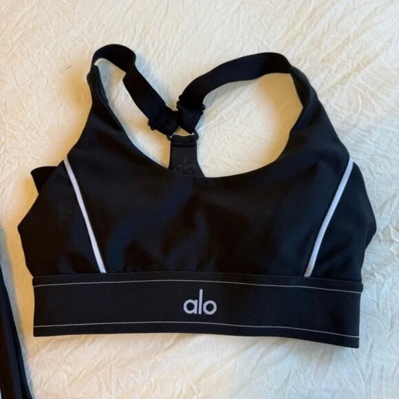 Alo Set, Size S - Picture 3 of 6